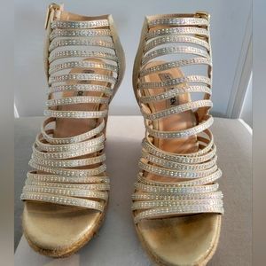 Steve Madden Strapy Gold Sparkle Ankle Platform Wedge Sandals